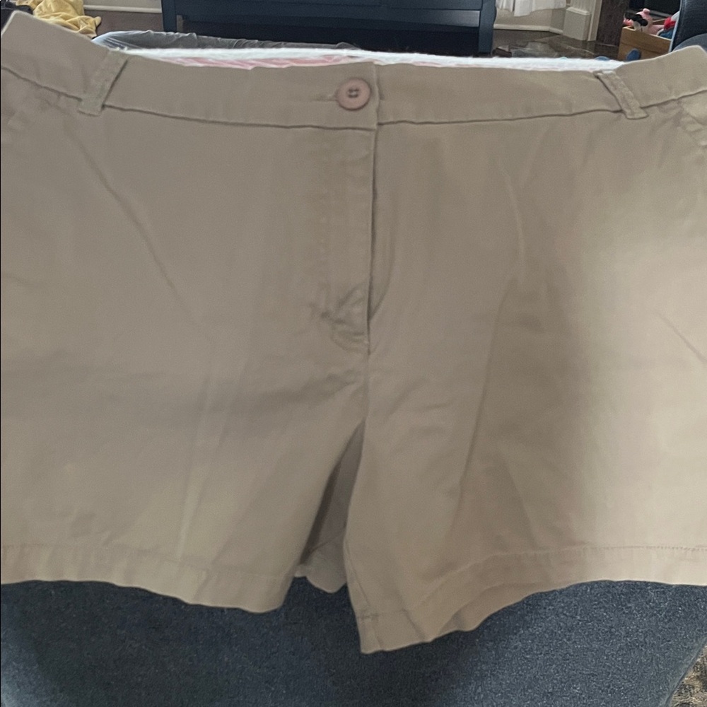 Crown & Ivy Women's Beige Shorts